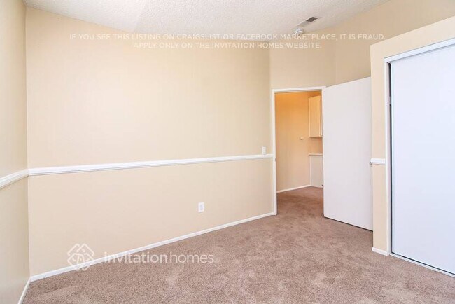 Building Photo - 11671 Oak Knoll Ct