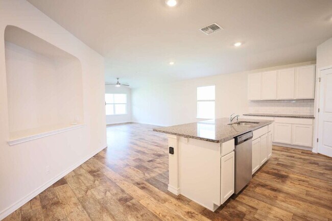 Building Photo - "Charming 4-Bed Sanctuary in San Antonio –...