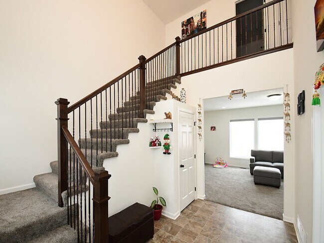 Building Photo - Gorgeous 4 Bedroom Elkhorn Home!!