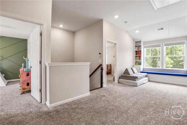 Building Photo - 216 Wexford Dr