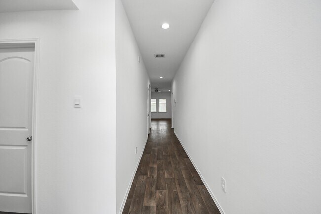 Building Photo - 21314 Sleepy Willow St
