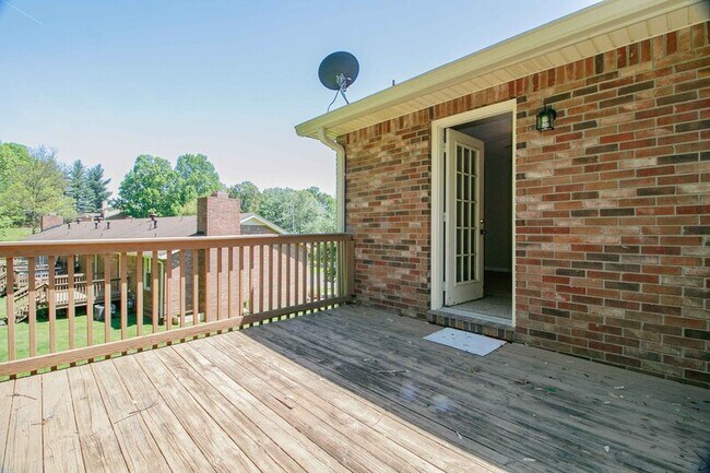 Building Photo - 3059 Woody Ln