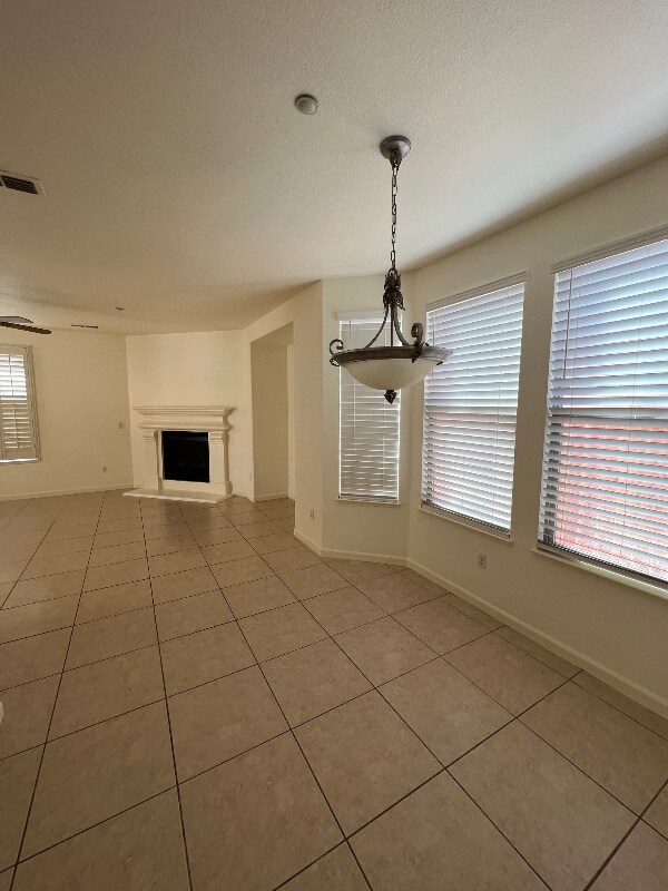 Building Photo - 1250 Earlton Ln