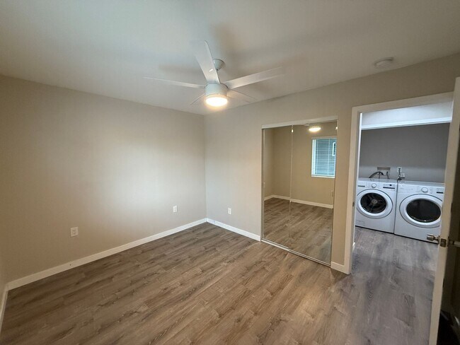 Building Photo - 5317-5319 West Falls VIew Dr.