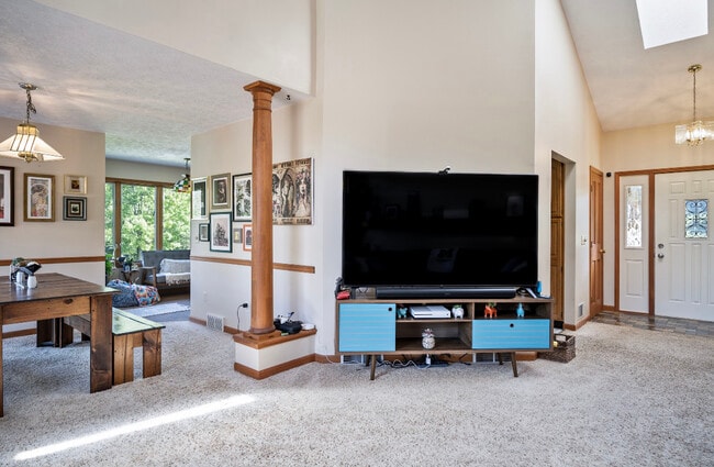 Building Photo - 9740 Purcell Hill Rd