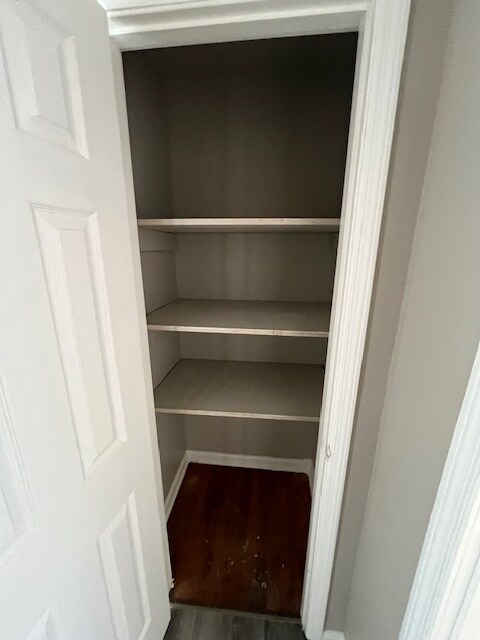 Building Photo - 5541 Dale Dr