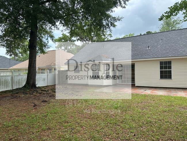 Building Photo - 355 Shady Oak Cir