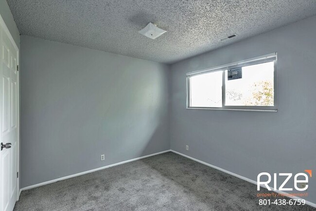 Building Photo - 537 Smelter Rd