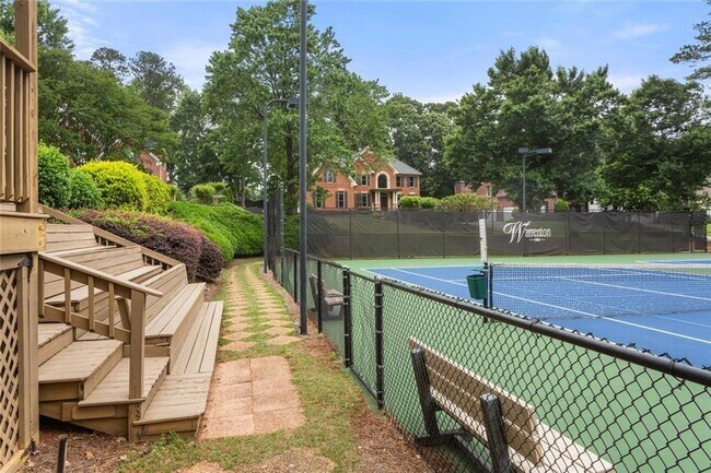 Building Photo - 415 Lyerly Pointe