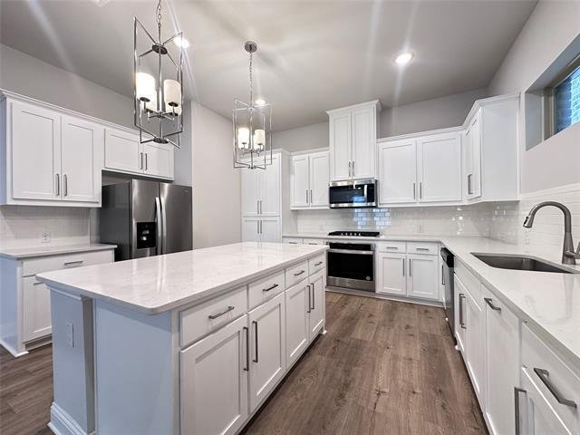 Building Photo - 2213 Palomino St