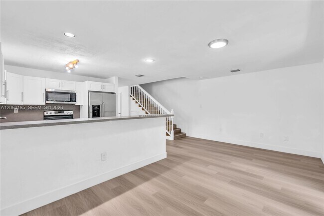 Building Photo - 140 NW 70th St