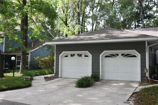 Building Photo - 4941 SW 10th Ln