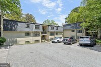 Building Photo - 72 Montre Square NW
