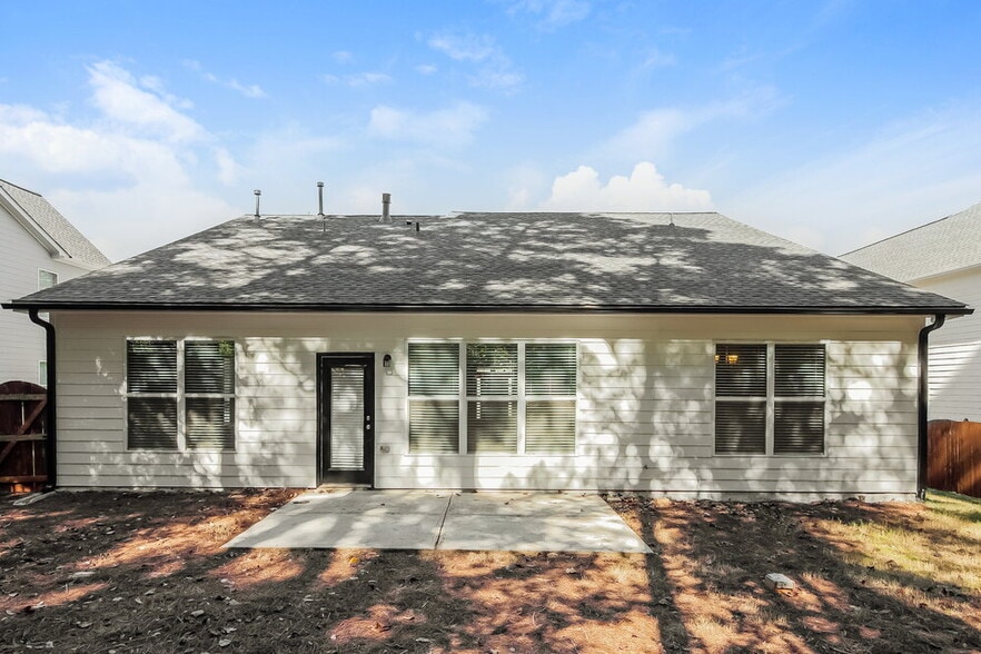 Building Photo - 47 Carlisle St