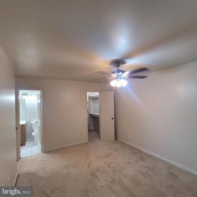 Building Photo - 6903 Sandra Marie Cir