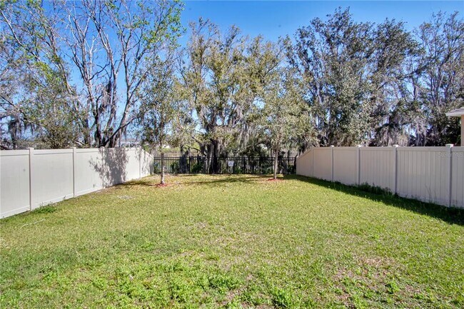 Building Photo - 736 Brooklet Dr