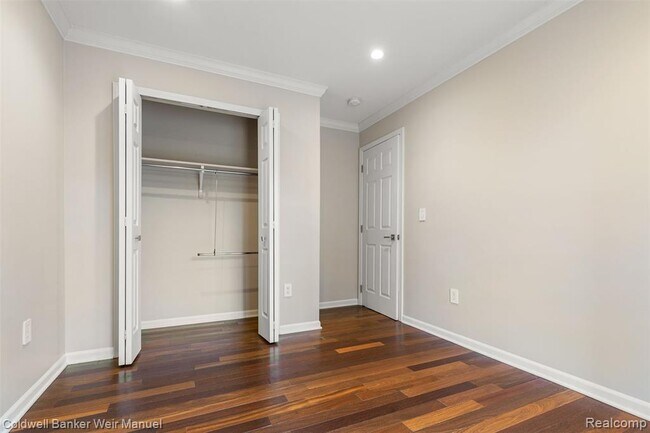 Building Photo - 1566 Maryland Club Dr