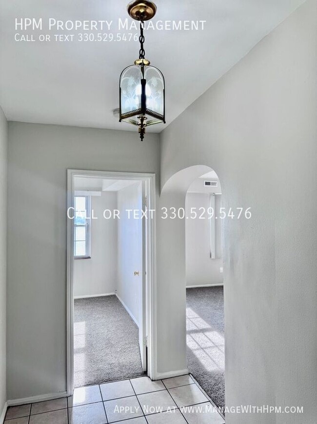Building Photo - 3310 Warrensville Center Rd