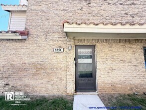 Building Photo - 835 Dublin Dr