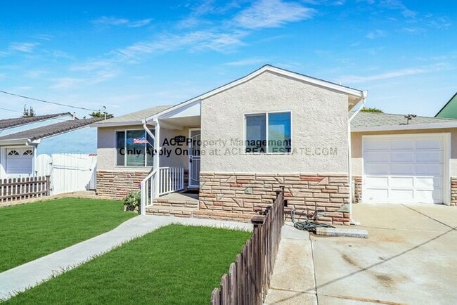 Building Photo - Rare Opportunity! Two Homes for One Price ...