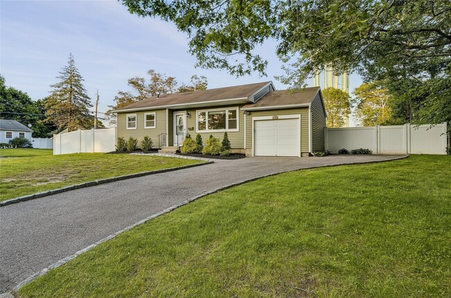 Building Photo - 22 S Haven Dr