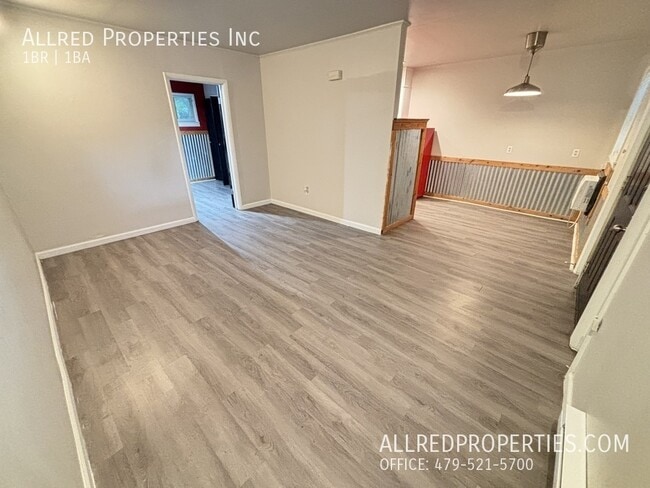 Building Photo - 621 N Leverett