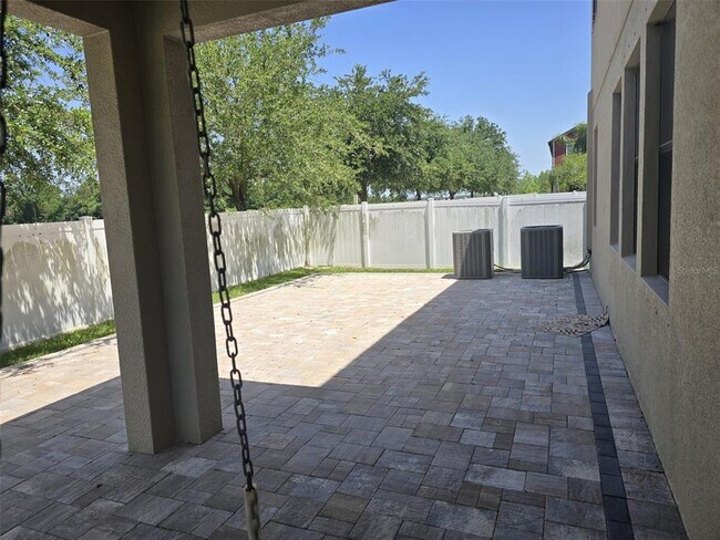 Building Photo - 4335 Mount Bandon Dr