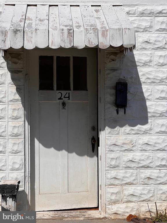 Building Photo - 24 E Cecil St