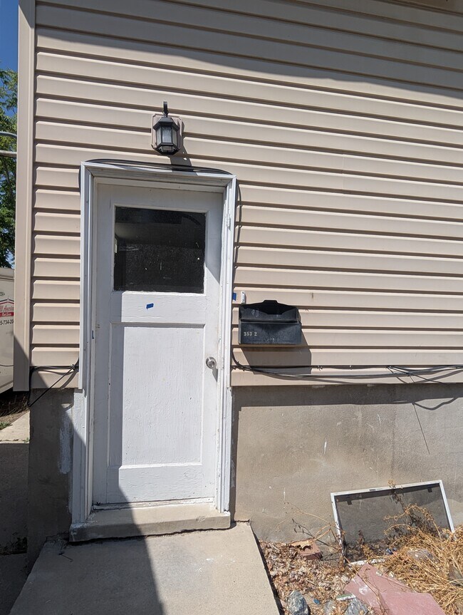 Building Photo - 353 N 100 E