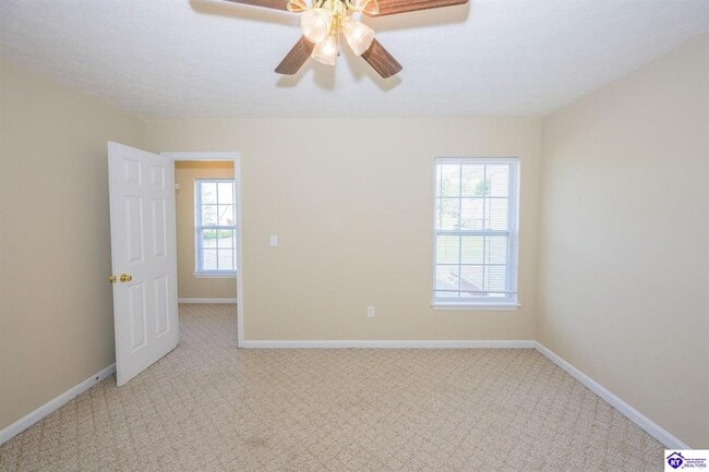 Building Photo - 113 Poplar Cir