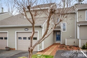 Building Photo - 16719 Spinnaker Ln