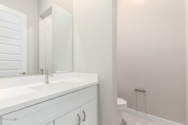 Building Photo - 4133 E Las Colinas Dr