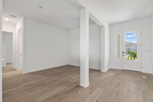 Building Photo - 5613 Lightning Whelk Ln