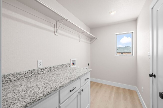 Building Photo - New Construction Home In Slaton ISD!