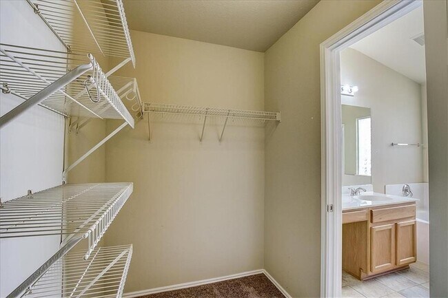 Building Photo - 2207 Jesse Owens Dr