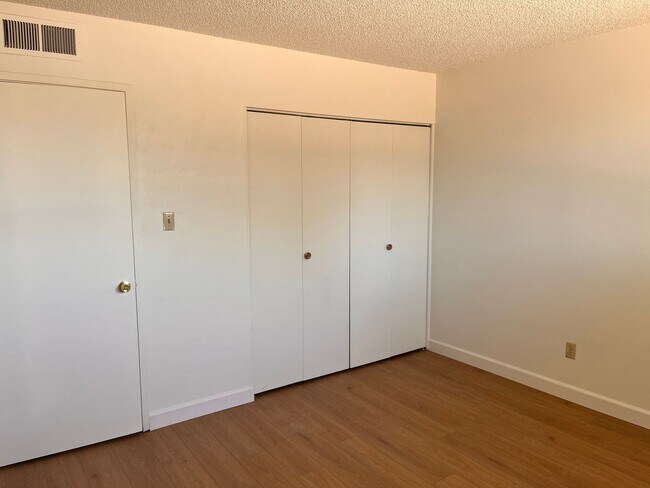 Building Photo - AWESOME TEMPE HOME!!