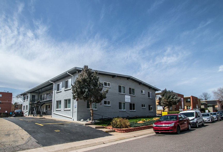 Building Photo - Flats at DeBoer Park