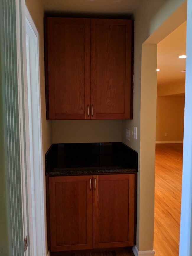 Hallcloset near bathroom - 5121 W 140th St