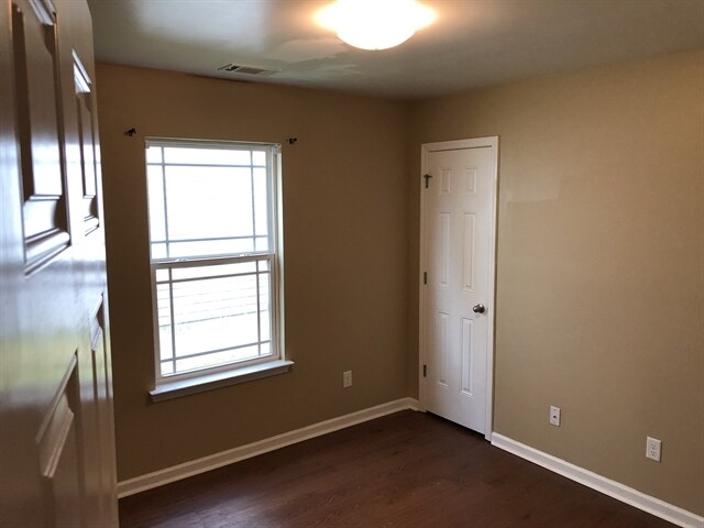 Building Photo - 40 Old Mill Rd