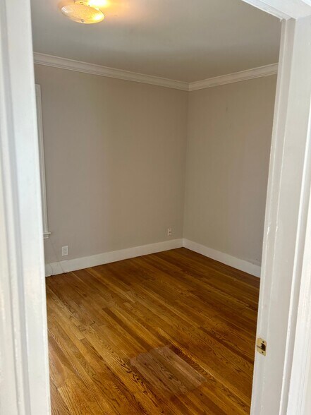 Building Photo - 81 Flint St