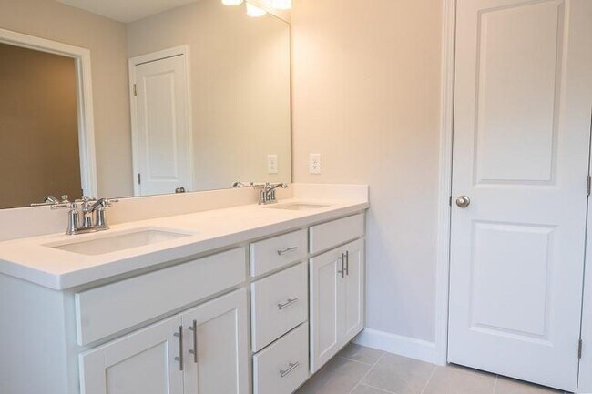 Building Photo - 3359 Verdi Ln