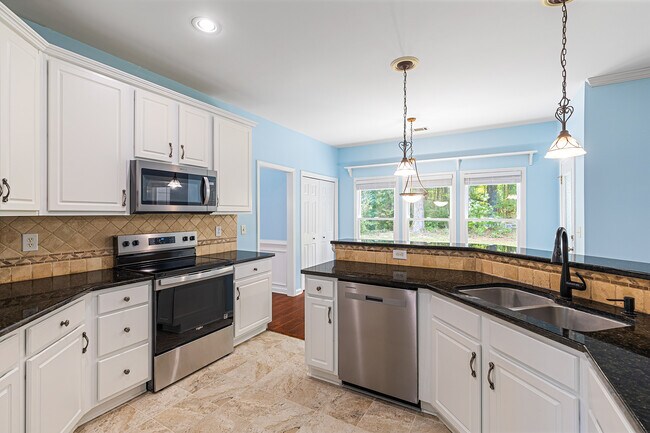 Building Photo - 1940 Bentbrooke Trail