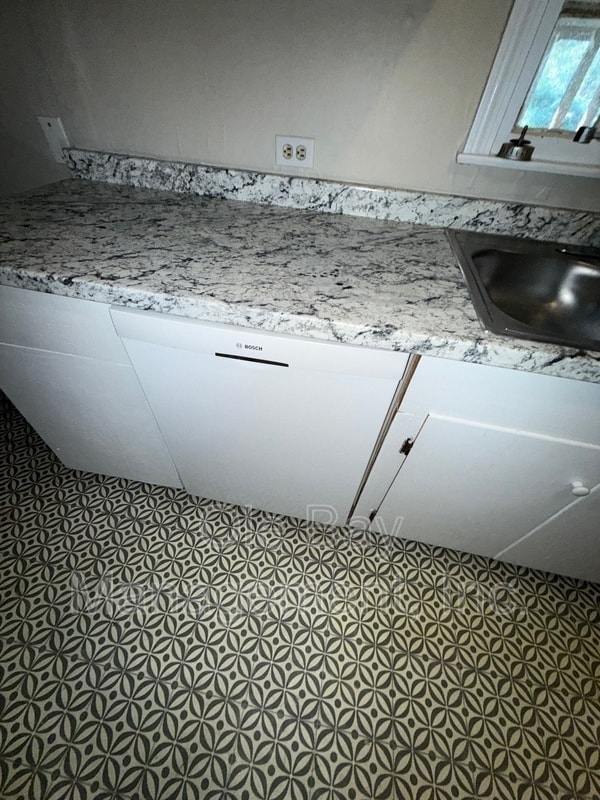 Building Photo - 427 Myrtlewood Ave