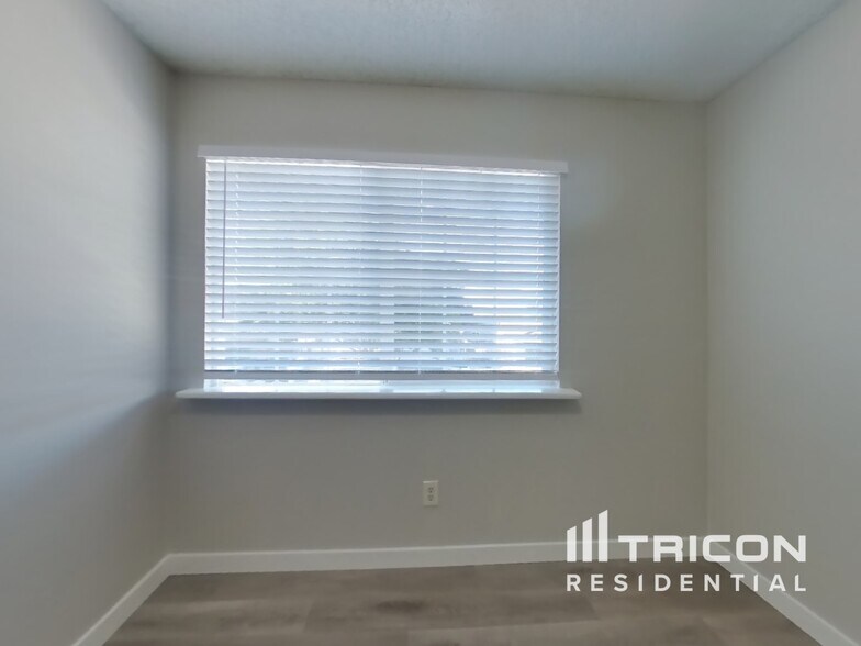 Building Photo - 542 E Wigeon Way