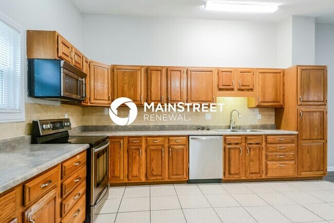 Building Photo - 3 Bedroom Pet-Friendly Home in St. Louis, MO with Main Street Renewal