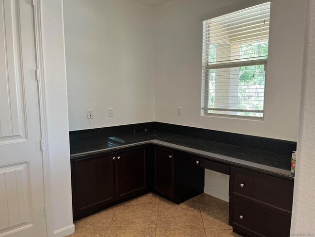 Building Photo - 17805 Red Tail Rd