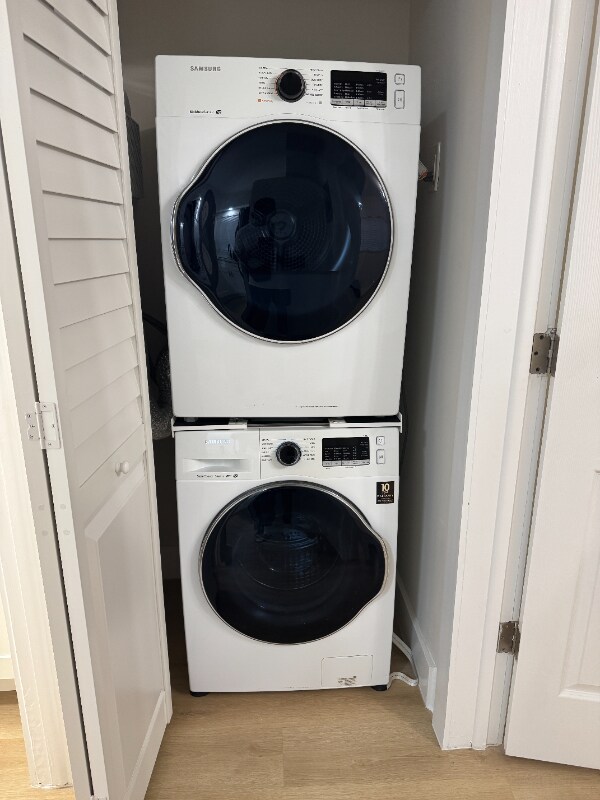 Building Photo - 5410 NE 22nd Terrace