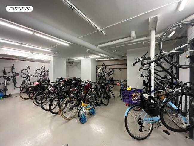 Building Photo - 24-39 38th Street D8