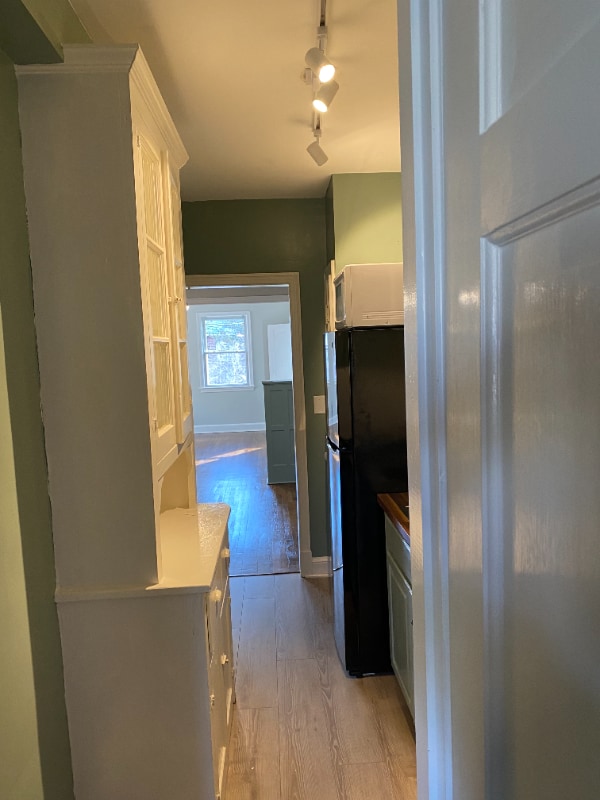 Building Photo - 3914 9th St NE