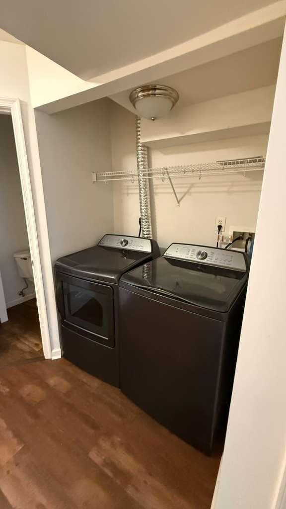 Building Photo - 1029 Aztec Dr